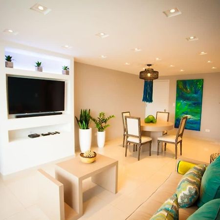 2Br Gem Ocean Front Building Isla Verde Beach San Juan Kültér fotó