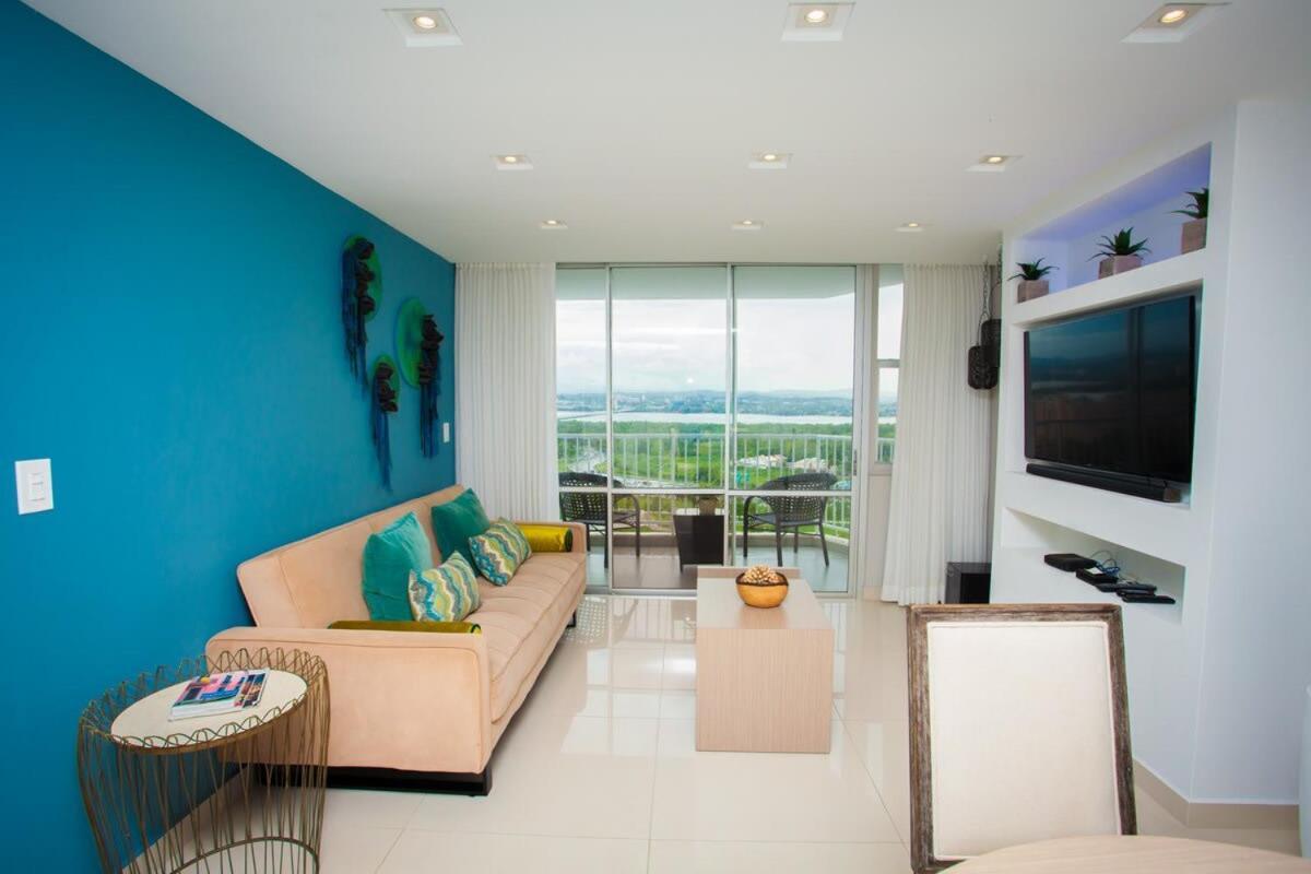 2Br Gem Ocean Front Building Isla Verde Beach San Juan Kültér fotó
