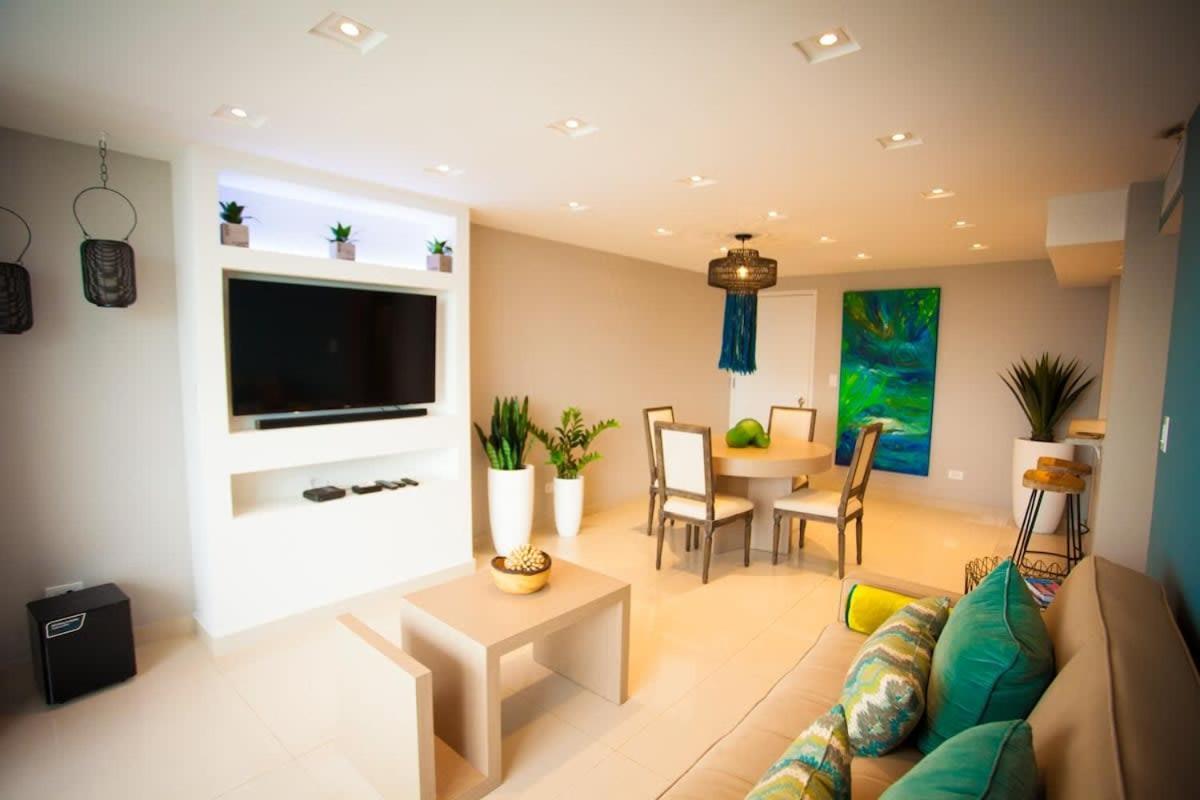 2Br Gem Ocean Front Building Isla Verde Beach San Juan Kültér fotó