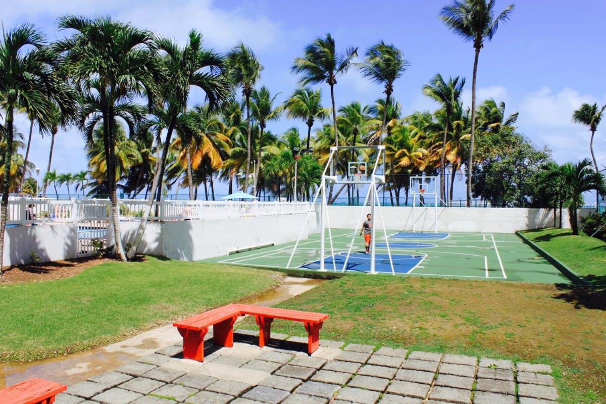 2Br Gem Ocean Front Building Isla Verde Beach San Juan Kültér fotó