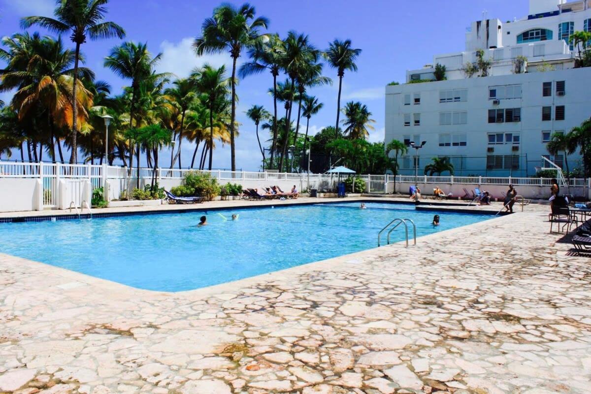 2Br Gem Ocean Front Building Isla Verde Beach San Juan Kültér fotó